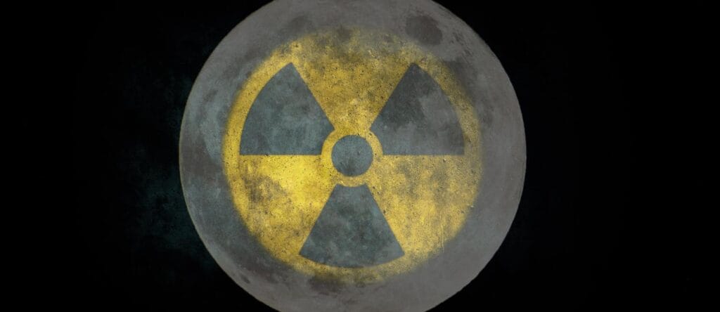 Året är 1958 och den amerikanska allmänheten är greppad av rädsla och oro efter Sovjets nyliga uppskjutning av Sputnik 1, världens första konstgjorda satellit. Sedan andra världskrigets slut har USA och Sovjetunionen varit inlåsta i ett ständigt eskalerande kärnvapenrace som nu utvecklats till en rymdkapplöpning. Vid denna tidpunkt verkar Sovjet ha övertaget, och USA ligger teknologiskt sett efter sina kalla kriget-rivaler. Amerika behöver desperat vända trenden.