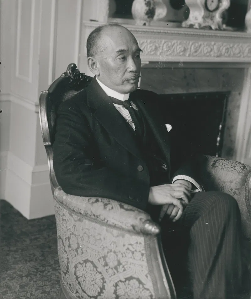 Baron Makino Nobuaki på väg till fredskonferensen i Paris, 8 januari 1919.