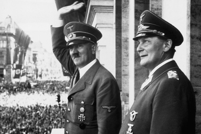 Weimaråren och vägen mot nazismen