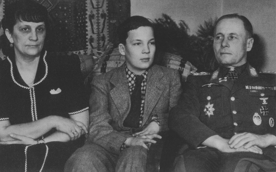 Erwin Rommel med sin fru Lucie och sonen Manfred, 1942