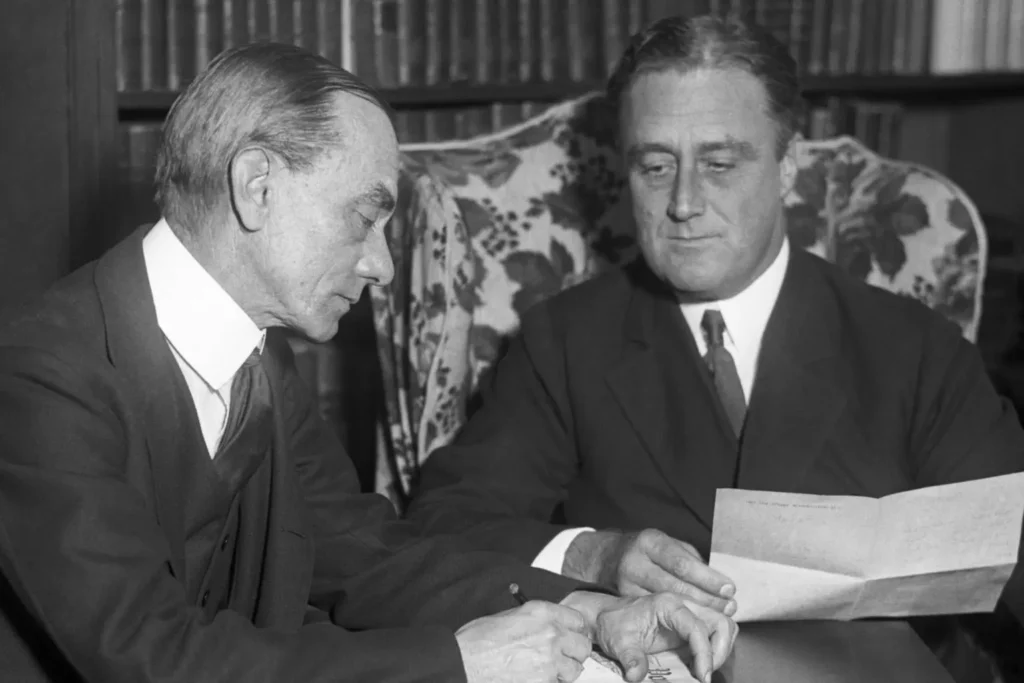 Louis Howe hjälpte FDR att dölja ett funktionshinder under hans politiska karriär.