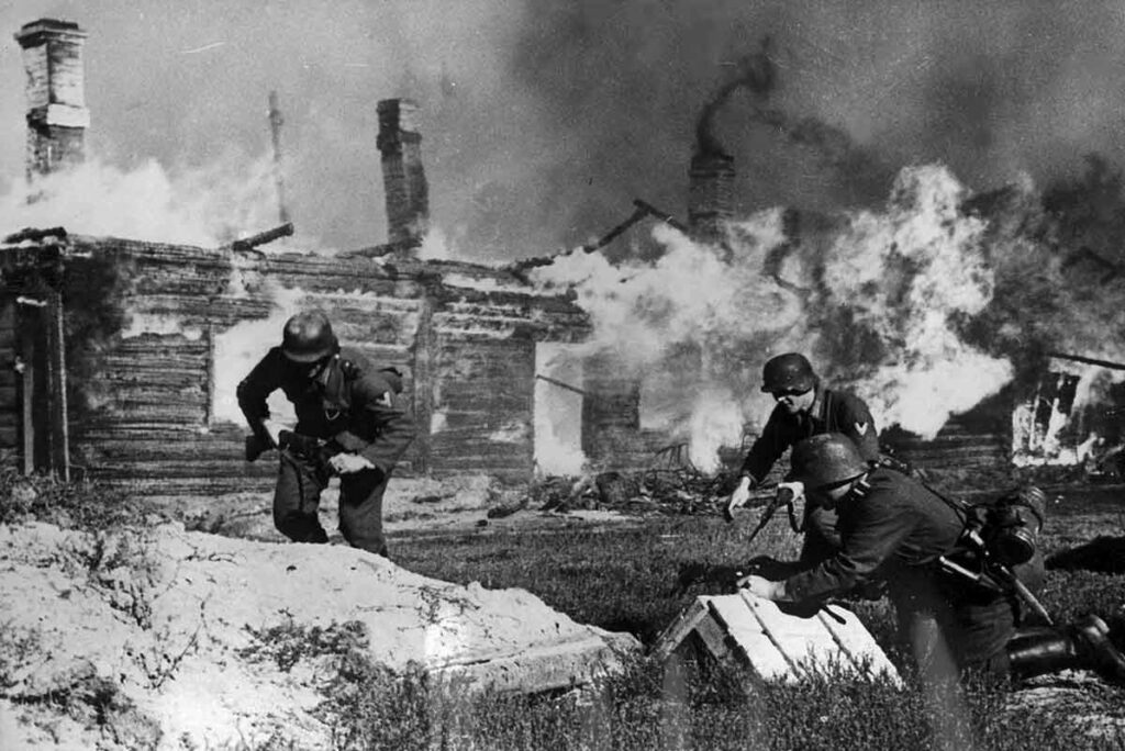 Tyska soldater som kämpar på östfronten.